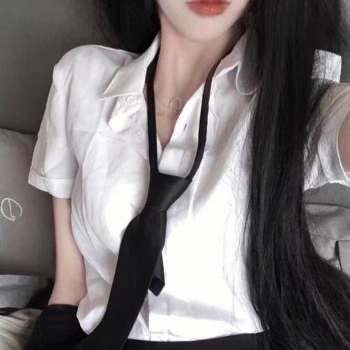 抬头看看夜晚的星星